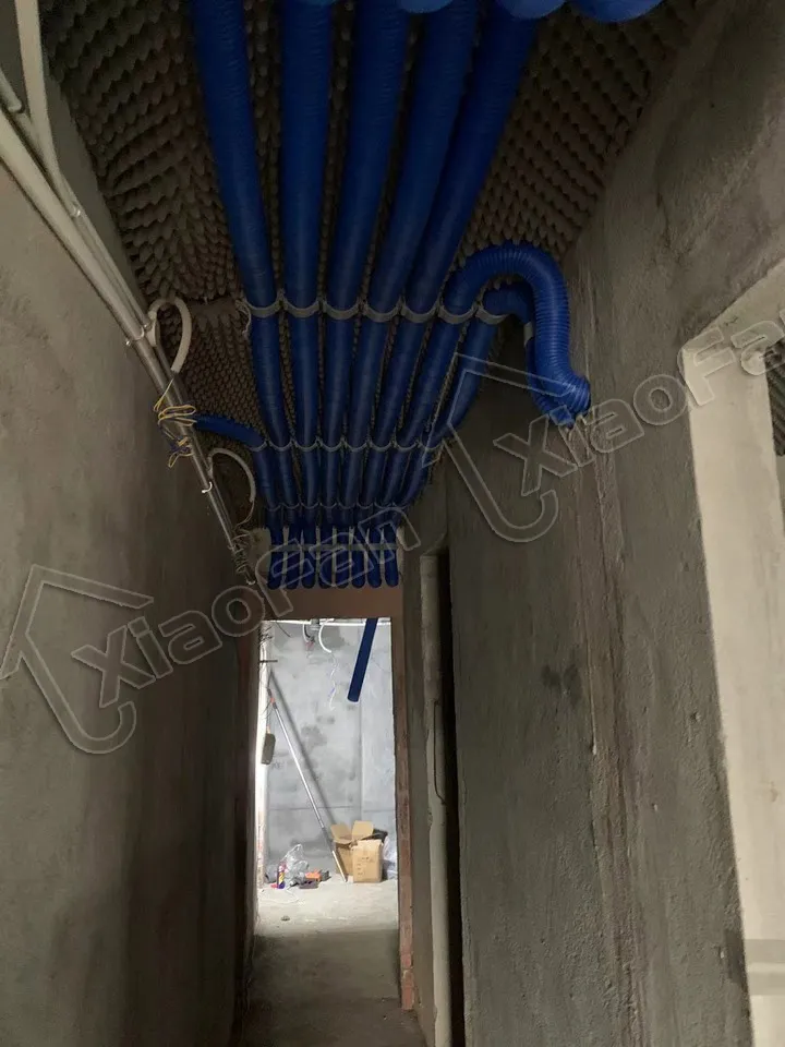 Thi công hệ thống ống gió máy cấp khí tươi thu hồi nhiệt CS-XFCS-35T trên trần hành lang